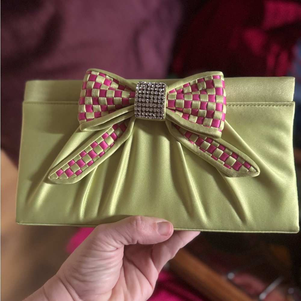 Chic Lime Green Crossbody Bag with Pink Bow